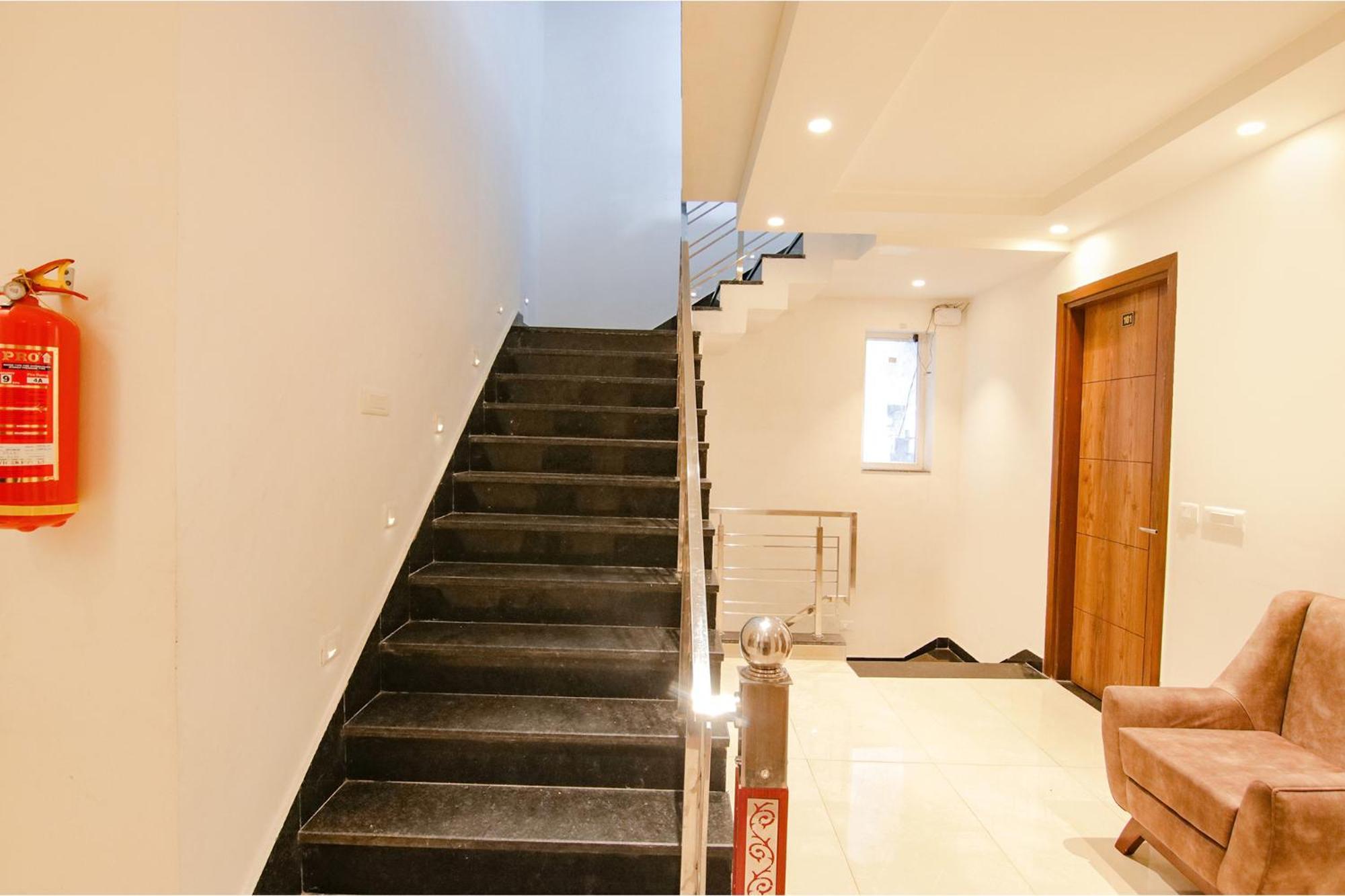 Rr Hotel & Resort Dharamshala Ngoại thất bức ảnh