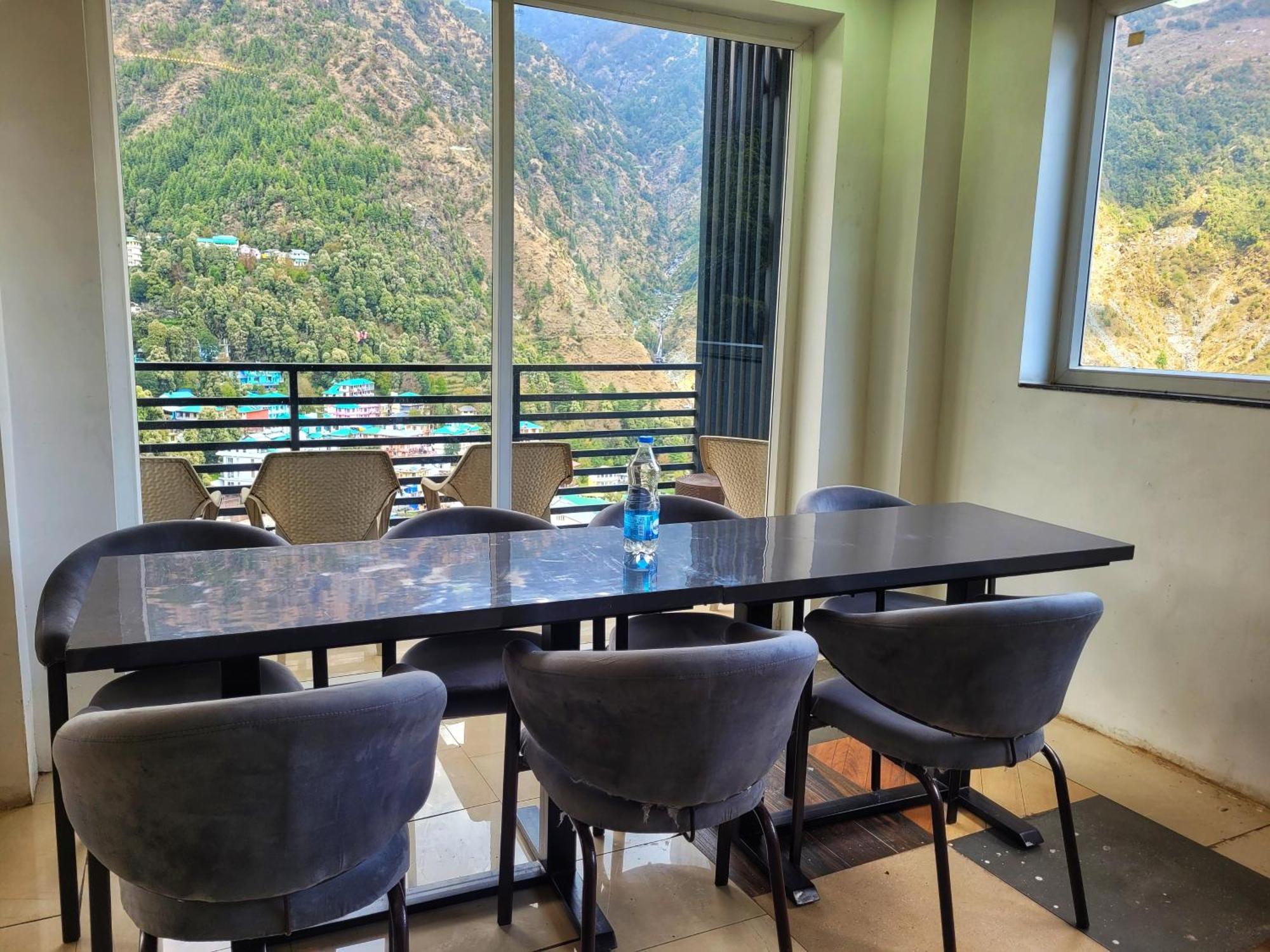 Rr Hotel & Resort Dharamshala Ngoại thất bức ảnh